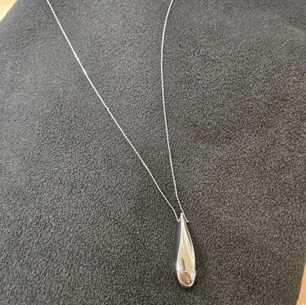 Caroline Neron necklace with secret compartment - paper is unused